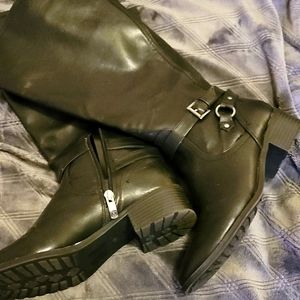 Black Liz Claiborne boots size 9.5 nwot